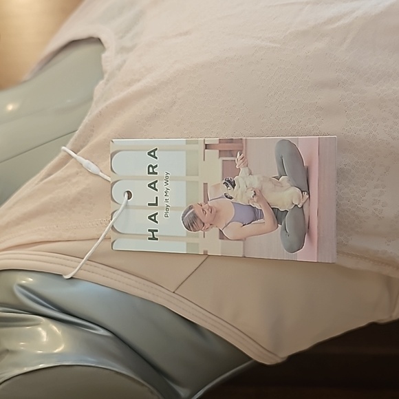 Halara tank - Picture 4 of 8